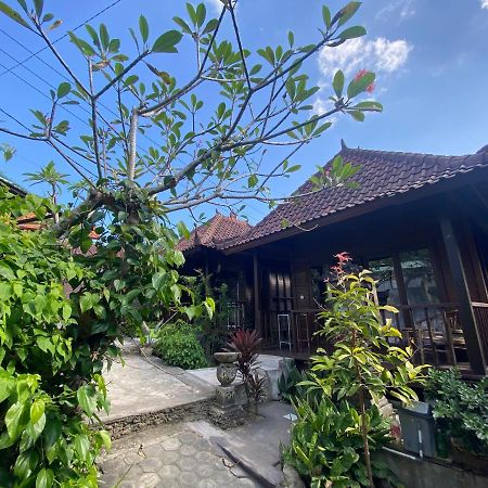 Lembah Bhucarya Hotel Lembongan Exterior foto