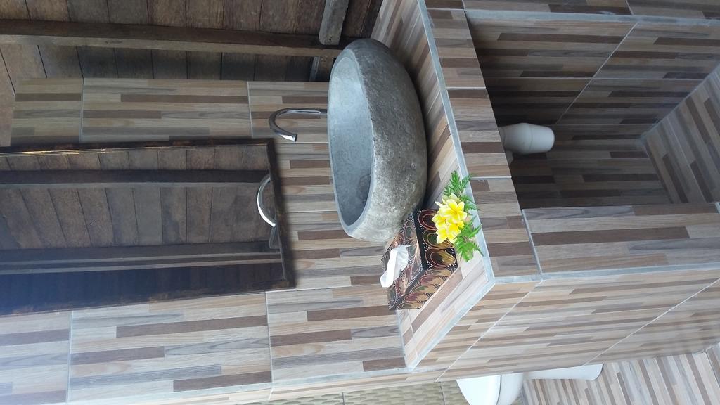 Lembah Bhucarya Hotel Lembongan Exterior foto