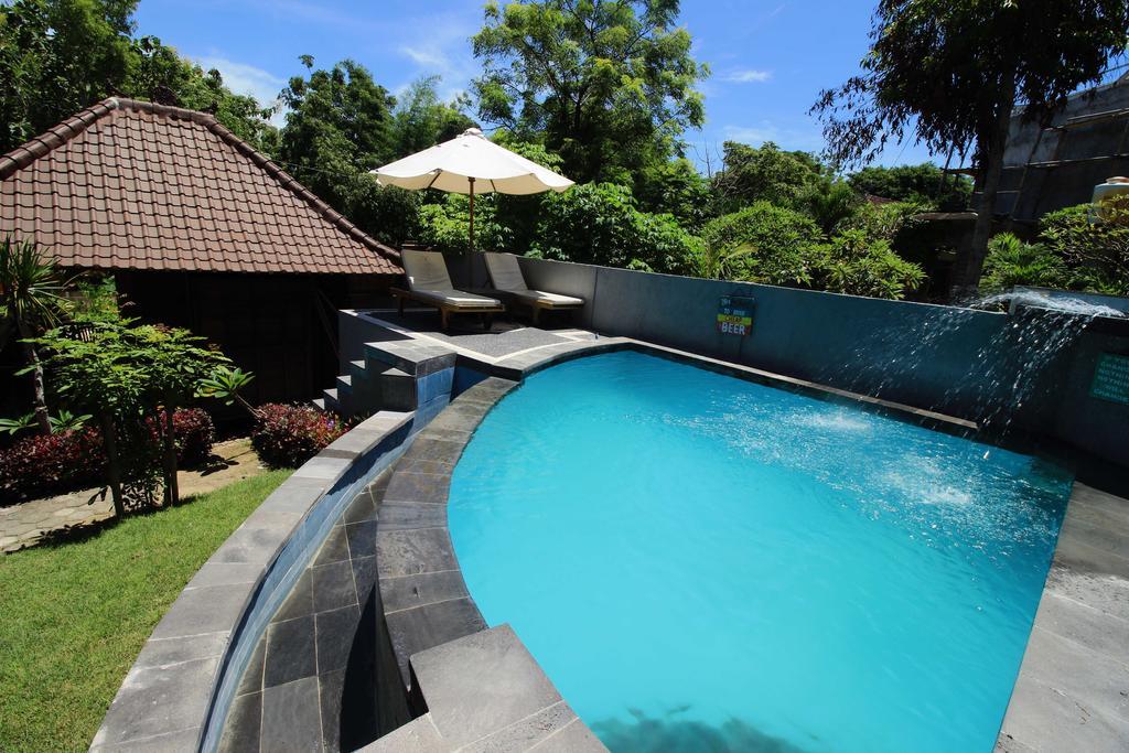 Lembah Bhucarya Hotel Lembongan Exterior foto